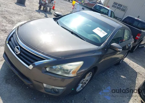2014 Nissan Altima 2.5 Sv из США, поврежденный, VIN 1N4AL3AP3EN214571